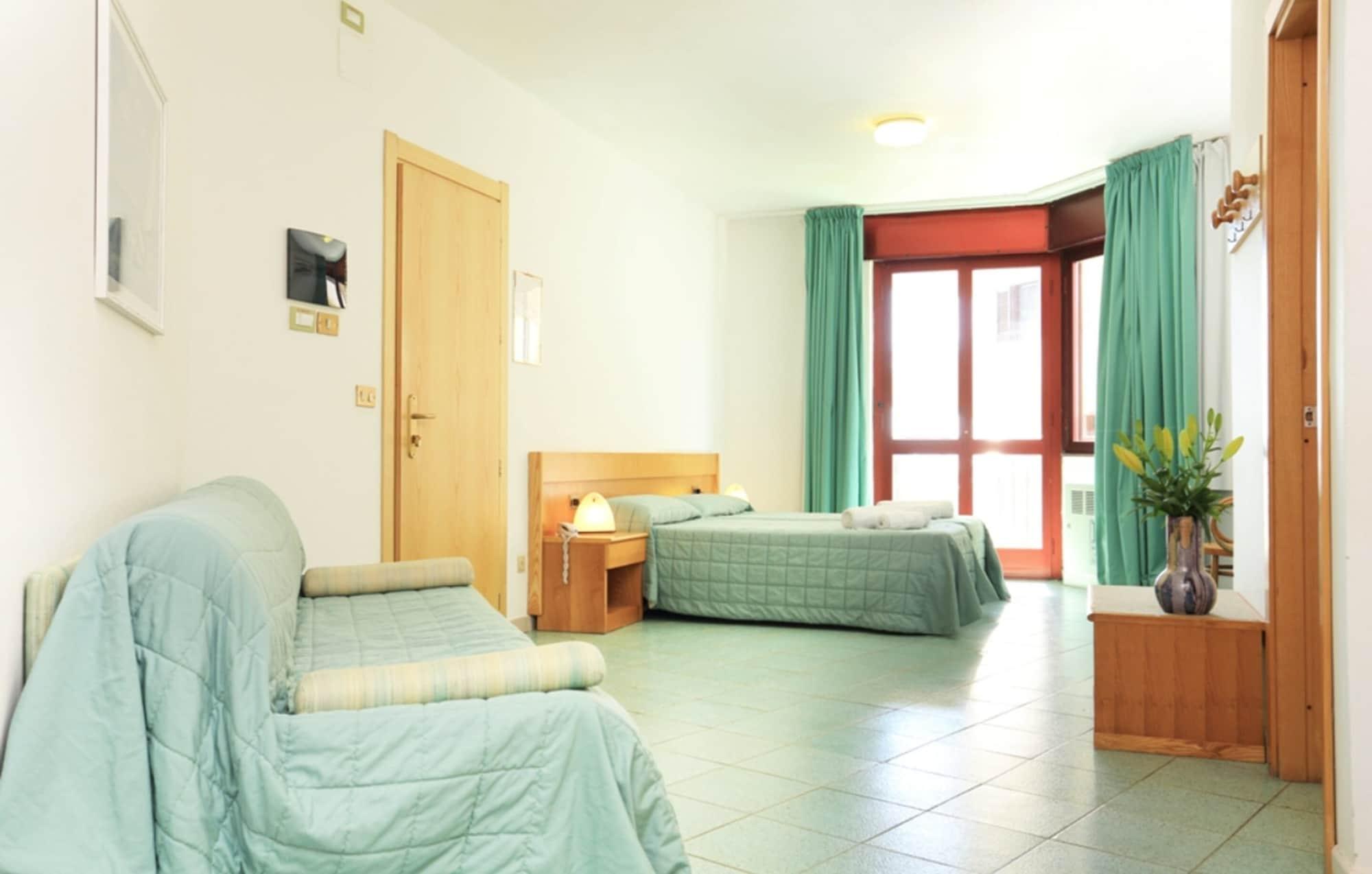 Hotel Soleado Алгеро Екстериор снимка