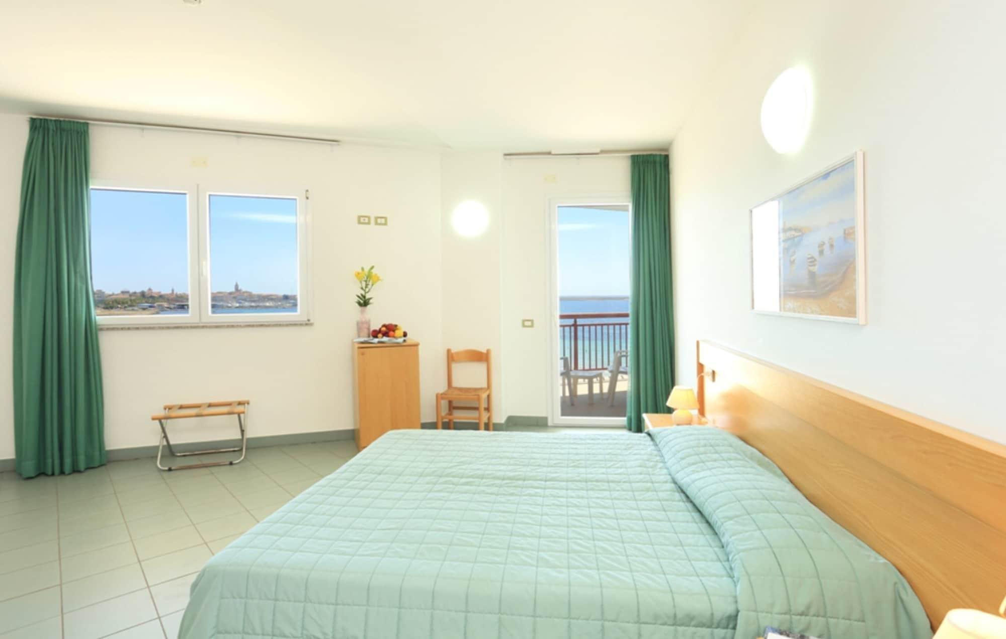 Hotel Soleado Алгеро Екстериор снимка