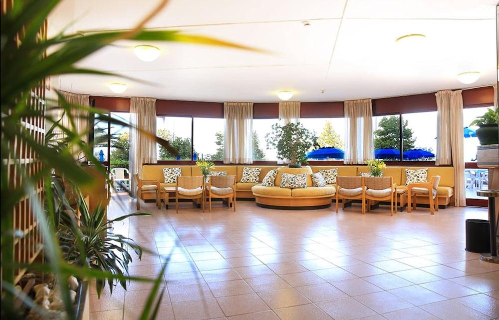 Hotel Soleado Алгеро Екстериор снимка
