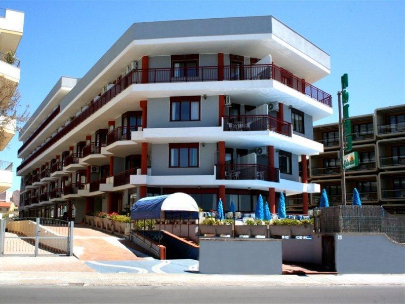 Hotel Soleado Алгеро Екстериор снимка