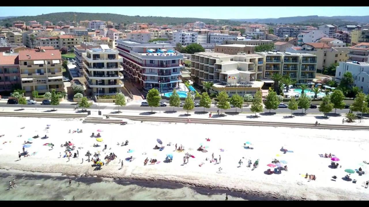 Hotel Soleado Алгеро Екстериор снимка