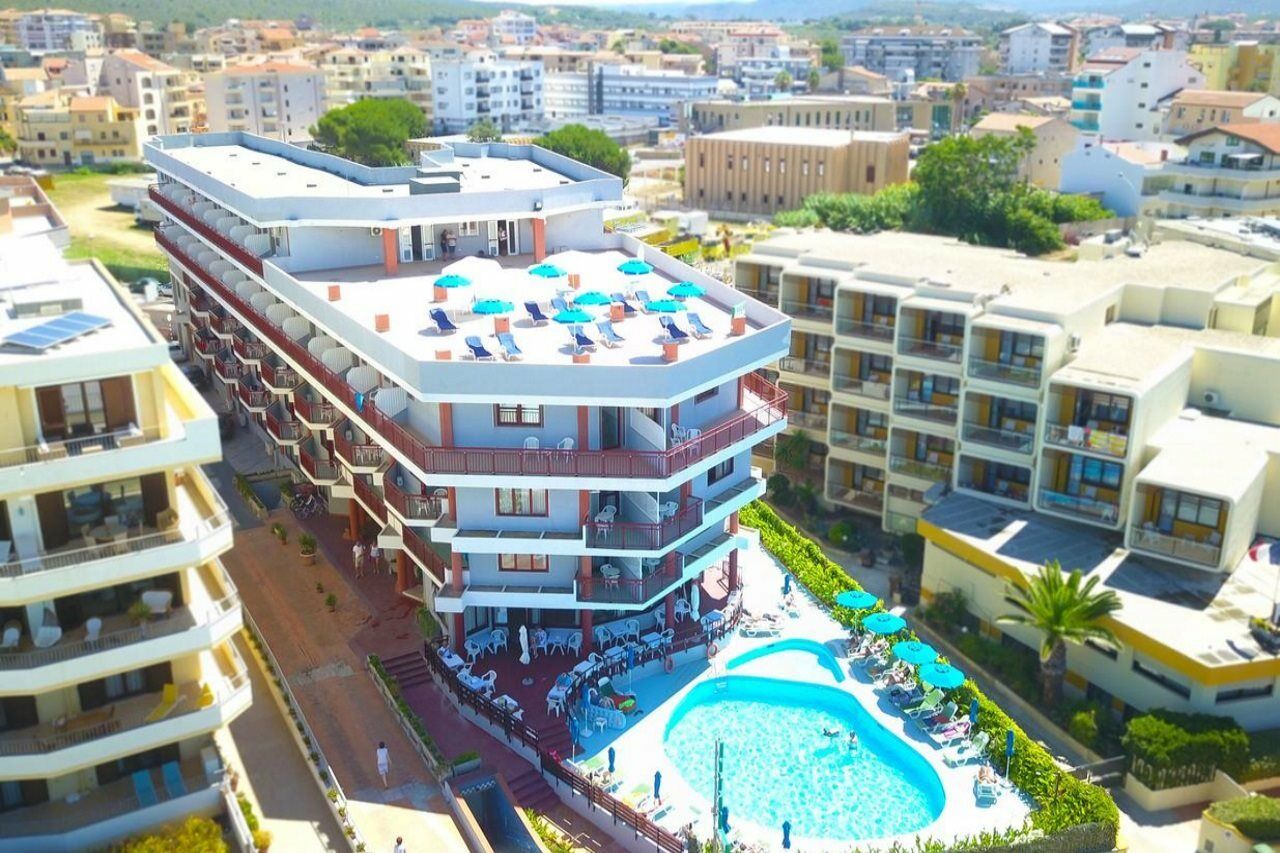 Hotel Soleado Алгеро Екстериор снимка